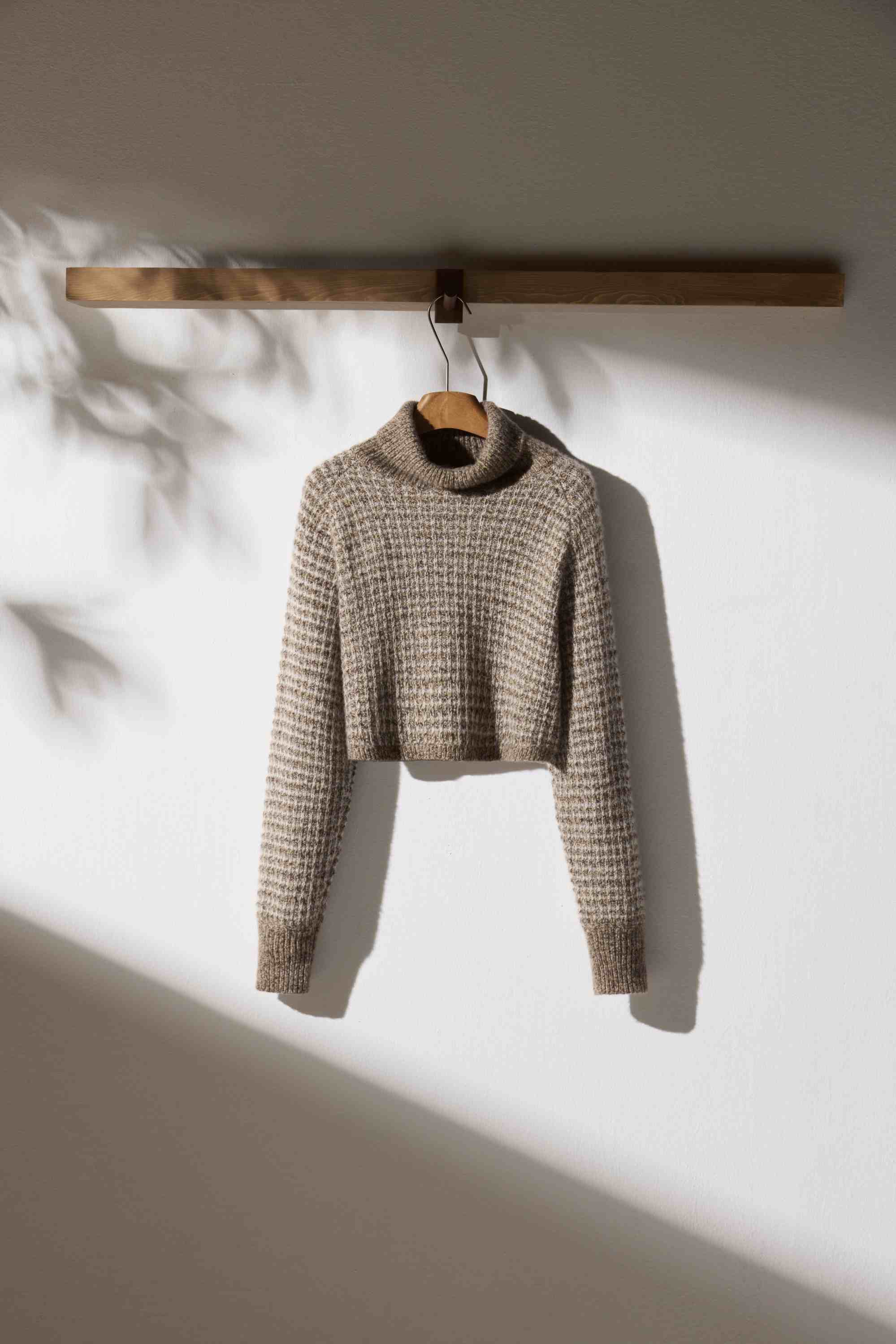 Cashmere Knitwear MOQ Ipinaliwanag: Ano ang Talagang Ibig Sabihin ng Mga Minimum, at Paano Makipagtulungan sa Mga Ito